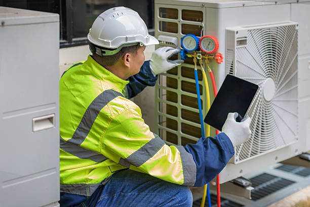 Professional Hvac technician working in Windsor, CT